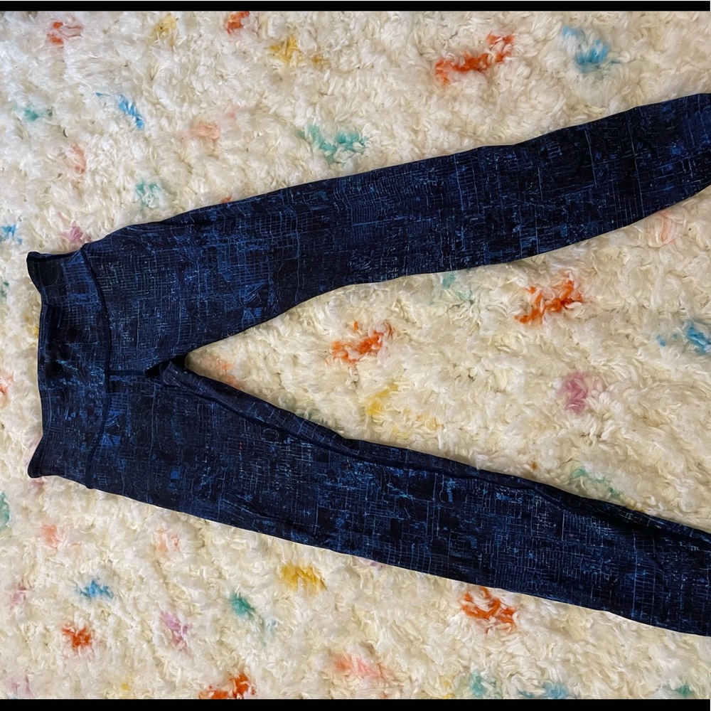 lululemon size 4